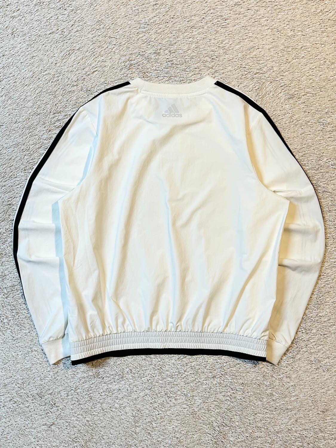 아디다스 삼각로고 사이드라인 웜업 화이트 상품이미지4