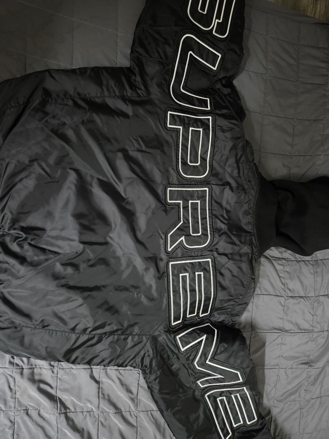 슈프림 후드 스타디움 자켓 블랙 - 24SS 상품이미지3