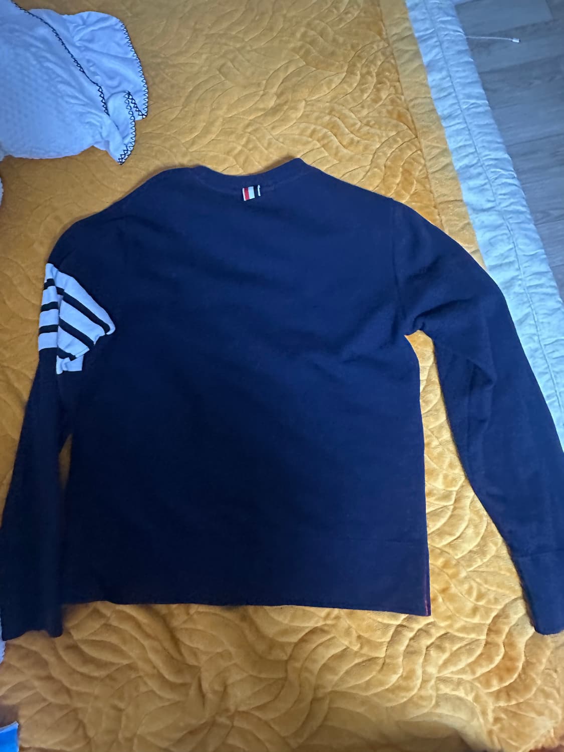 톰브라운 맨투맨 M 상품이미지3