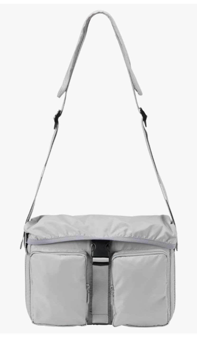 착샷ㅇ) 이얼즈어고 투웨이 메신저 백 라이트그레이 상품이미지1