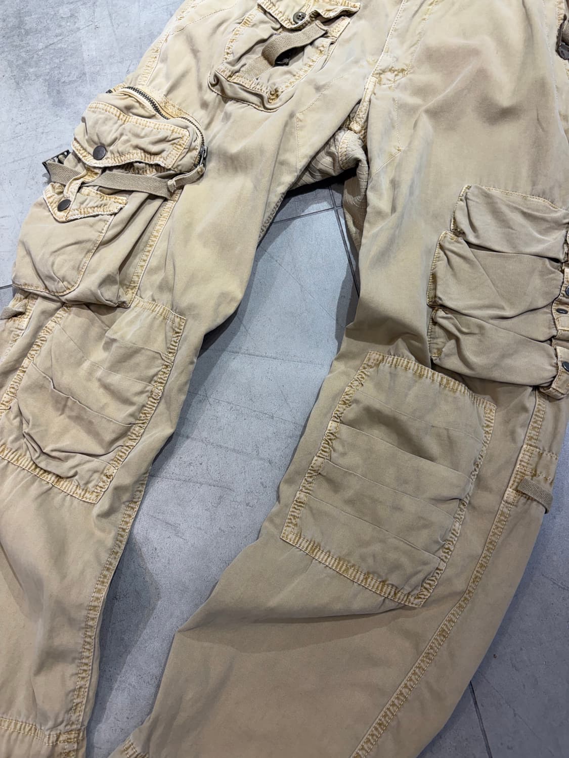 폴로 베이지 유틸리티 탄창 카고팬츠 상품이미지3