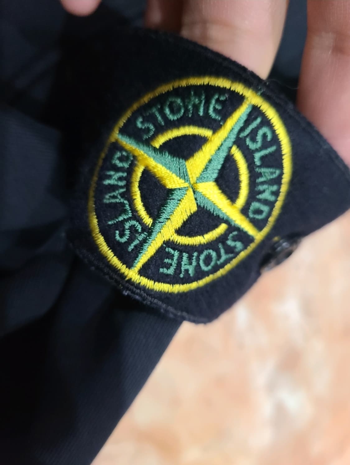 스톤아일랜드 맨투맨 블랙 상품이미지4