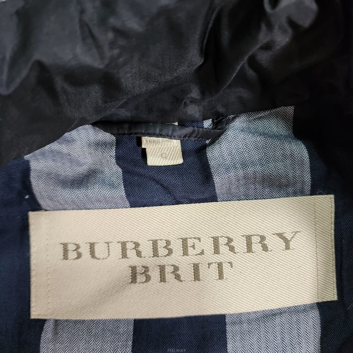 버버리 다운 조끼 남성100

 상품이미지7