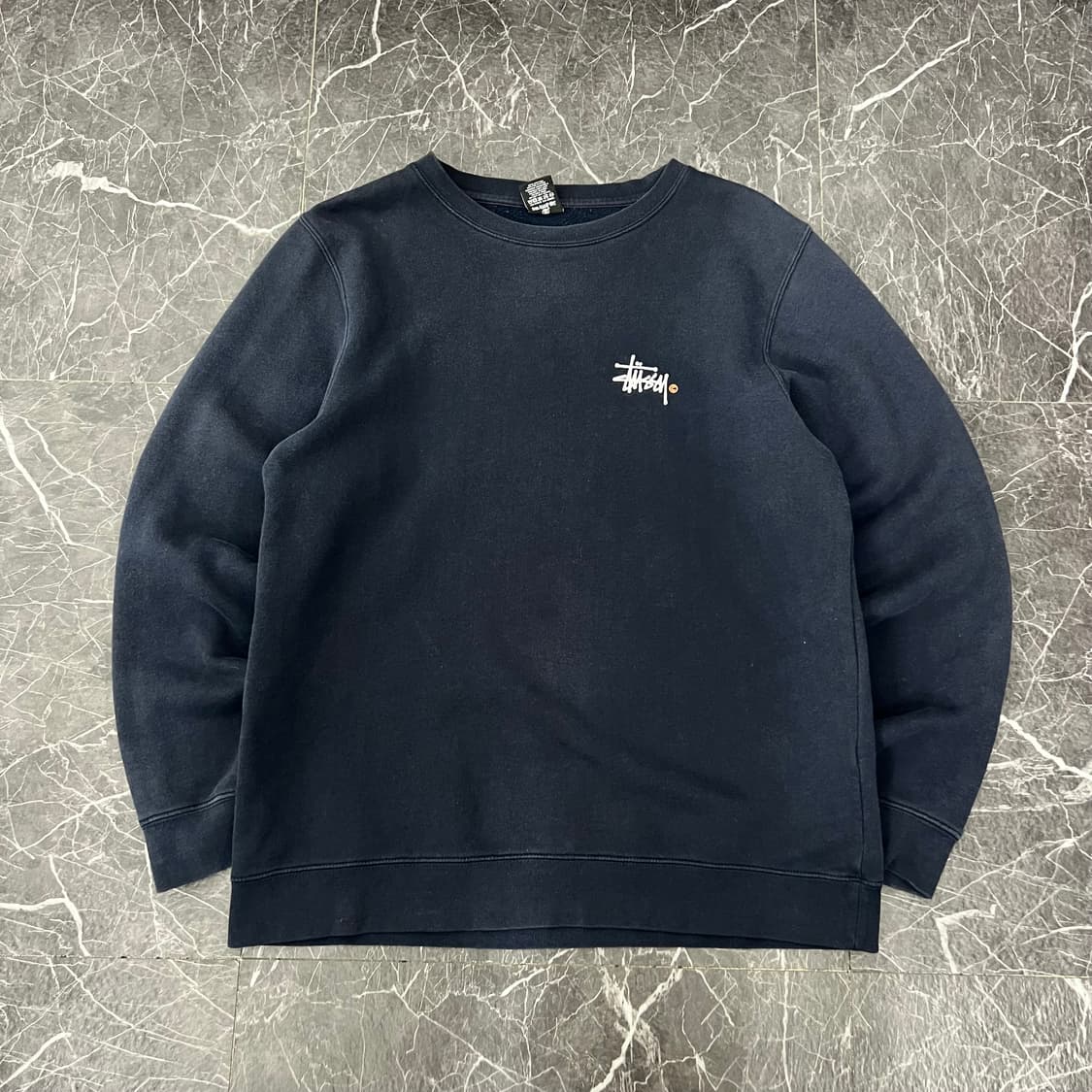 스투시 베이직 스탁로고 맨투맨 상품이미지2