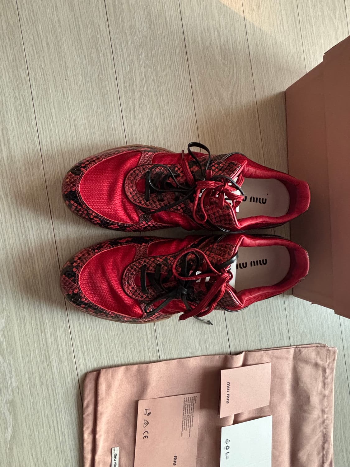 미우미우 감나지움 스니커즈  (42) 상품이미지4