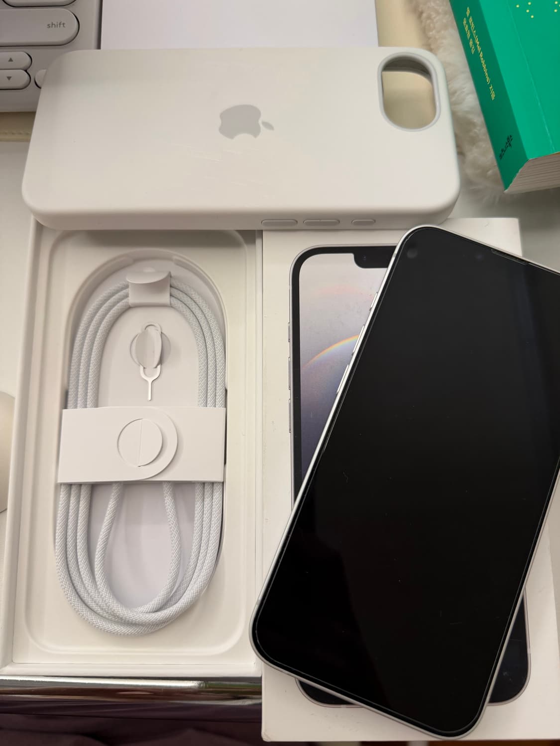 아이폰16e 256 기가 화이트 풀박스 상품이미지1