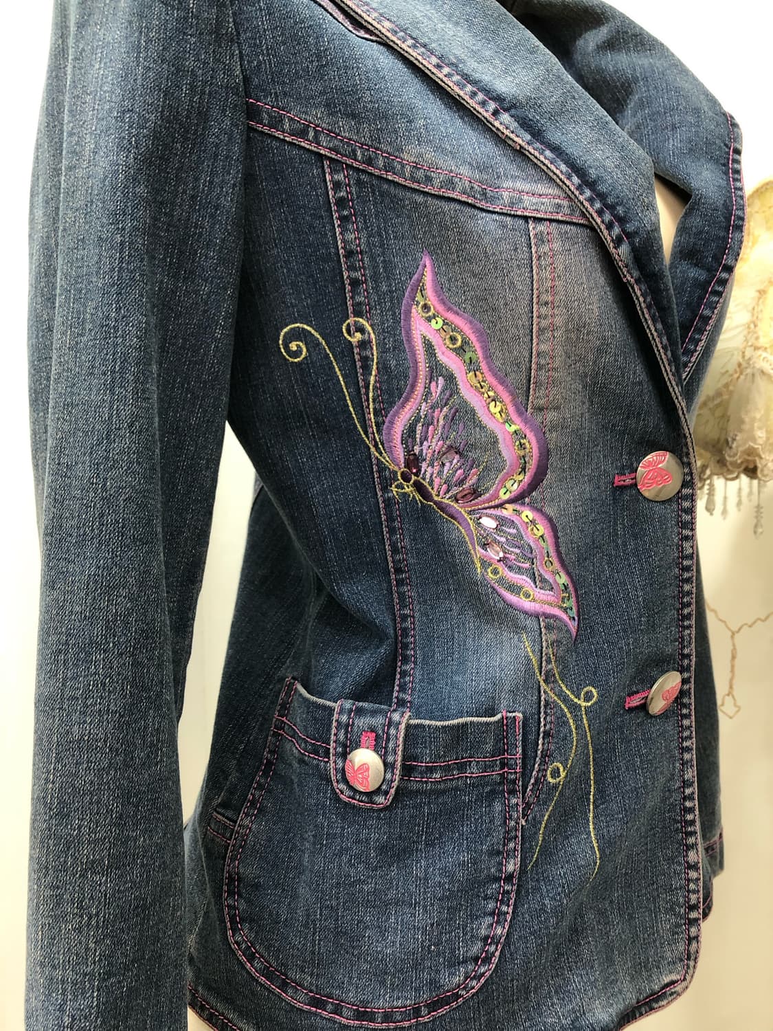 pink stitch butterfly denim jackek 상품이미지4