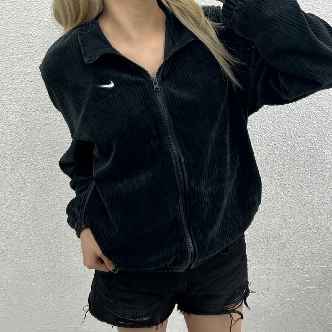 나이키 미니 스우시 블랙 코듀로이 집업 M 상품이미지1