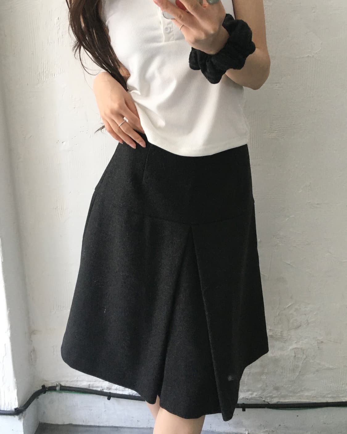 Miu Miu 미우미우 블랙 울 플리츠 미디 스커트 상품이미지2