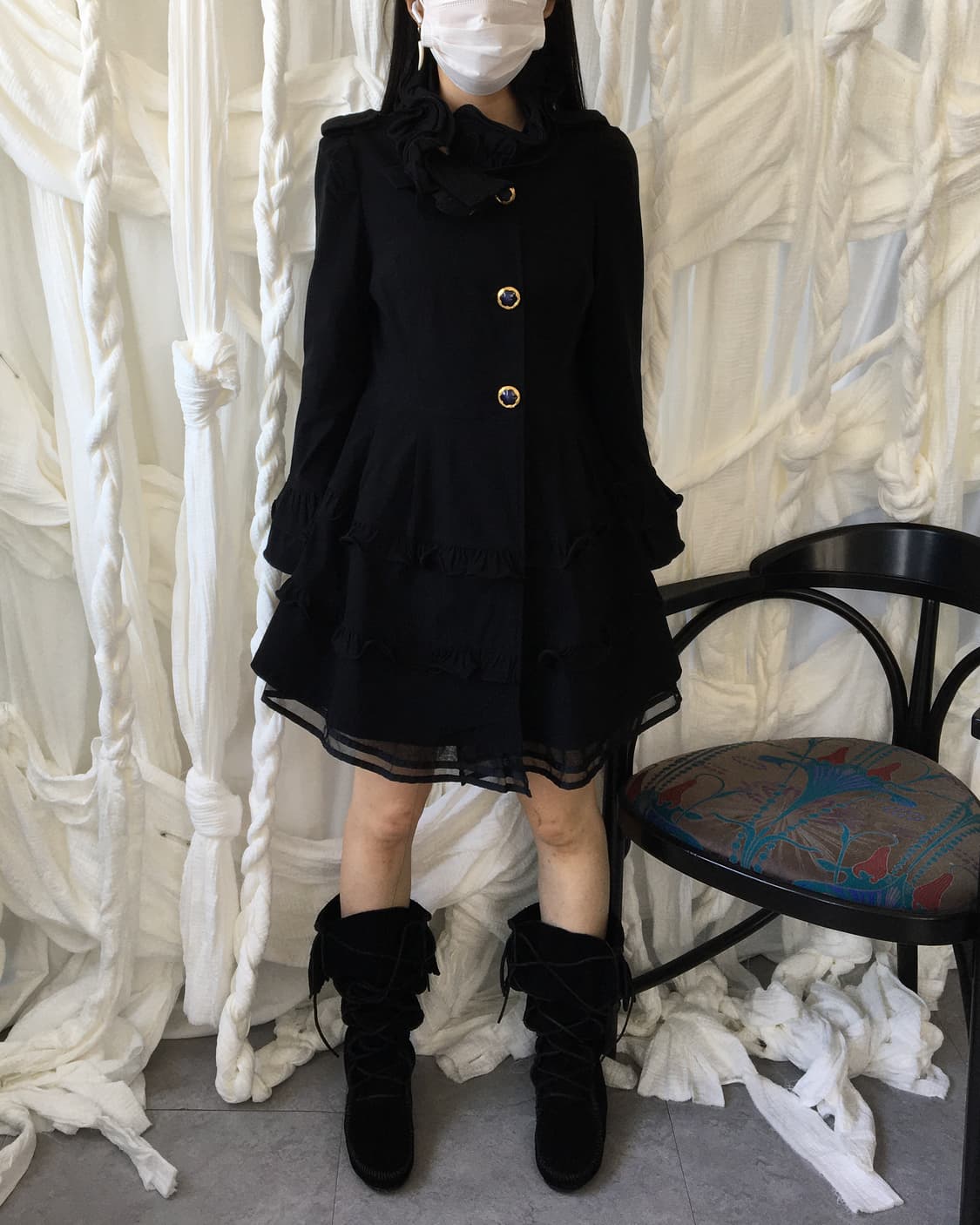 Back ribbon frill point high neck coat 상품이미지6