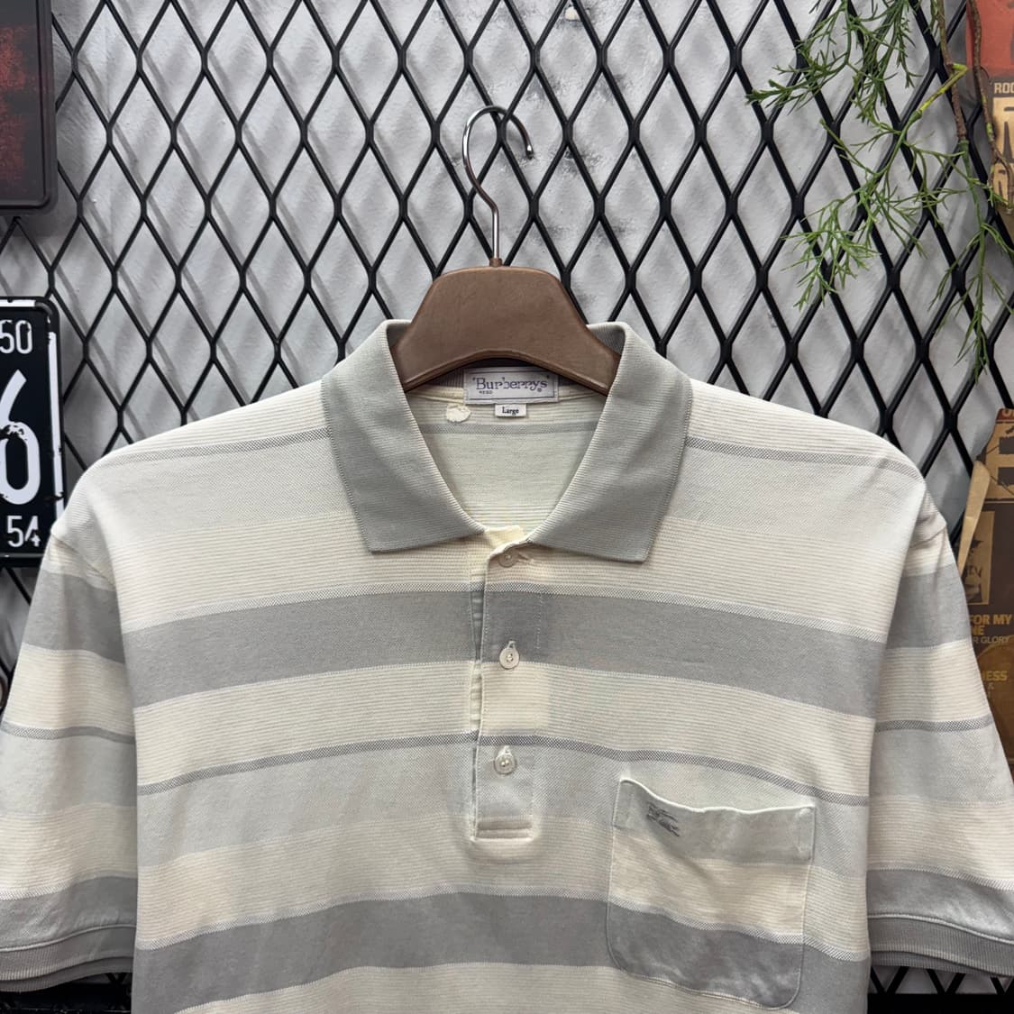 90s 버버리 스트라이프 패턴 반팔 PK 그레이 아이보리 상품이미지3
