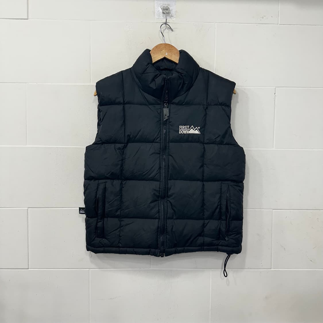 퍼스트다운 패딩 조끼 상품이미지1