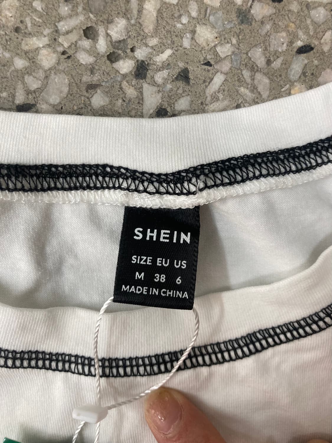 shein 크롭 반팔티 상품이미지4