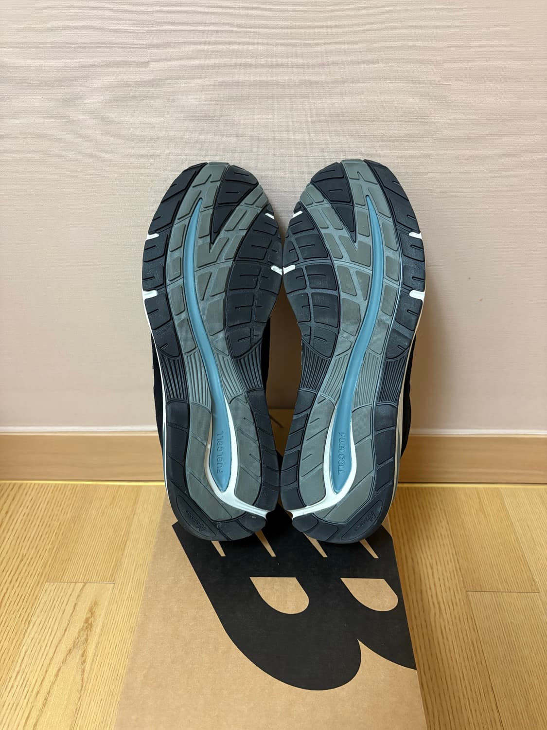 뉴발란스 991v2 290 블랙 상품이미지4