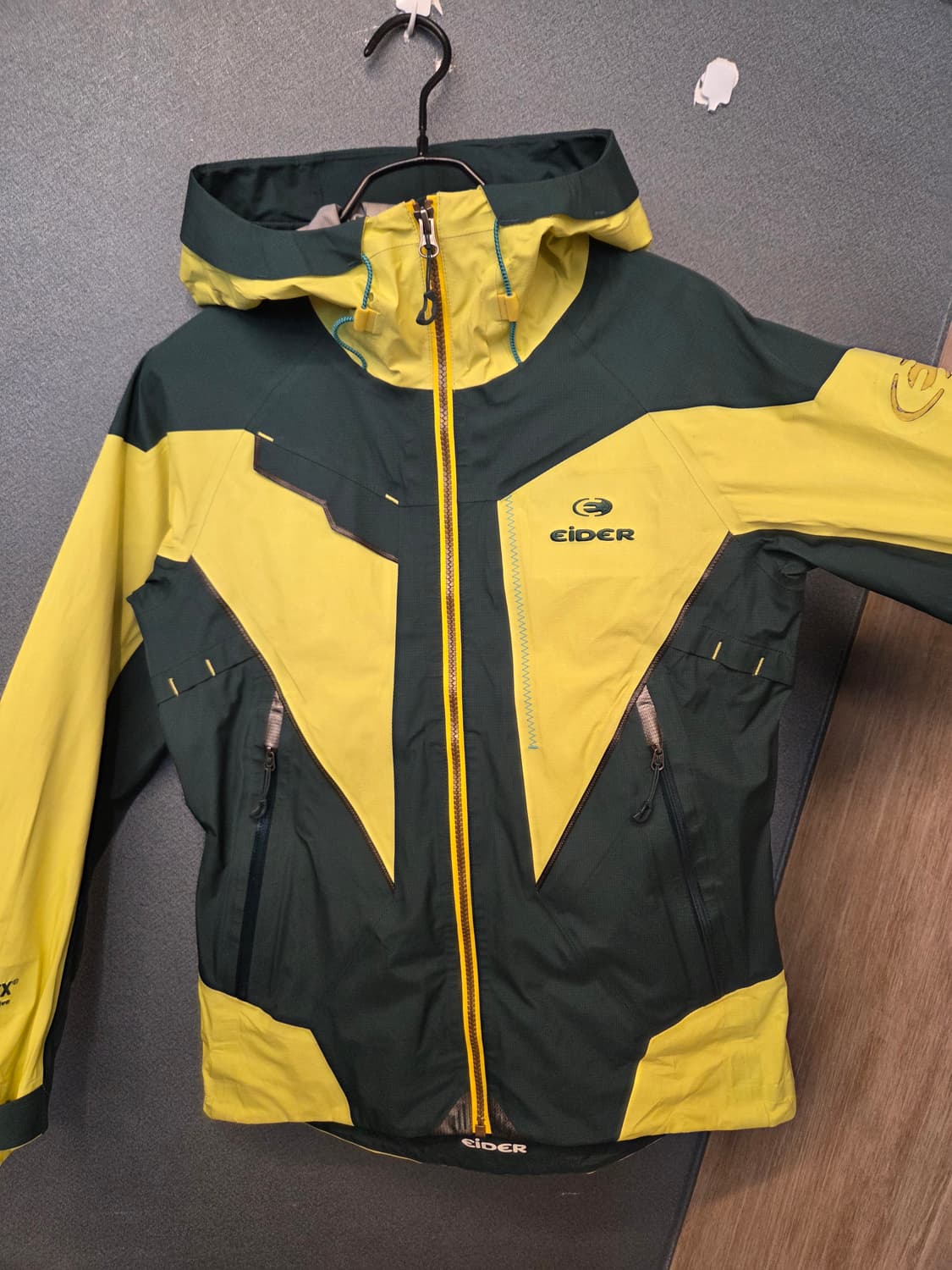 아이더 고어텍스점퍼 (봄.가을용) 상품이미지4