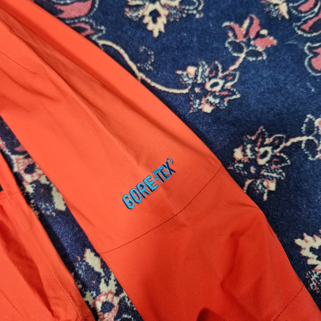 (새상품) 노스페이스 서밋시리즈 고어텍스 경량 바람막이 상품이미지6