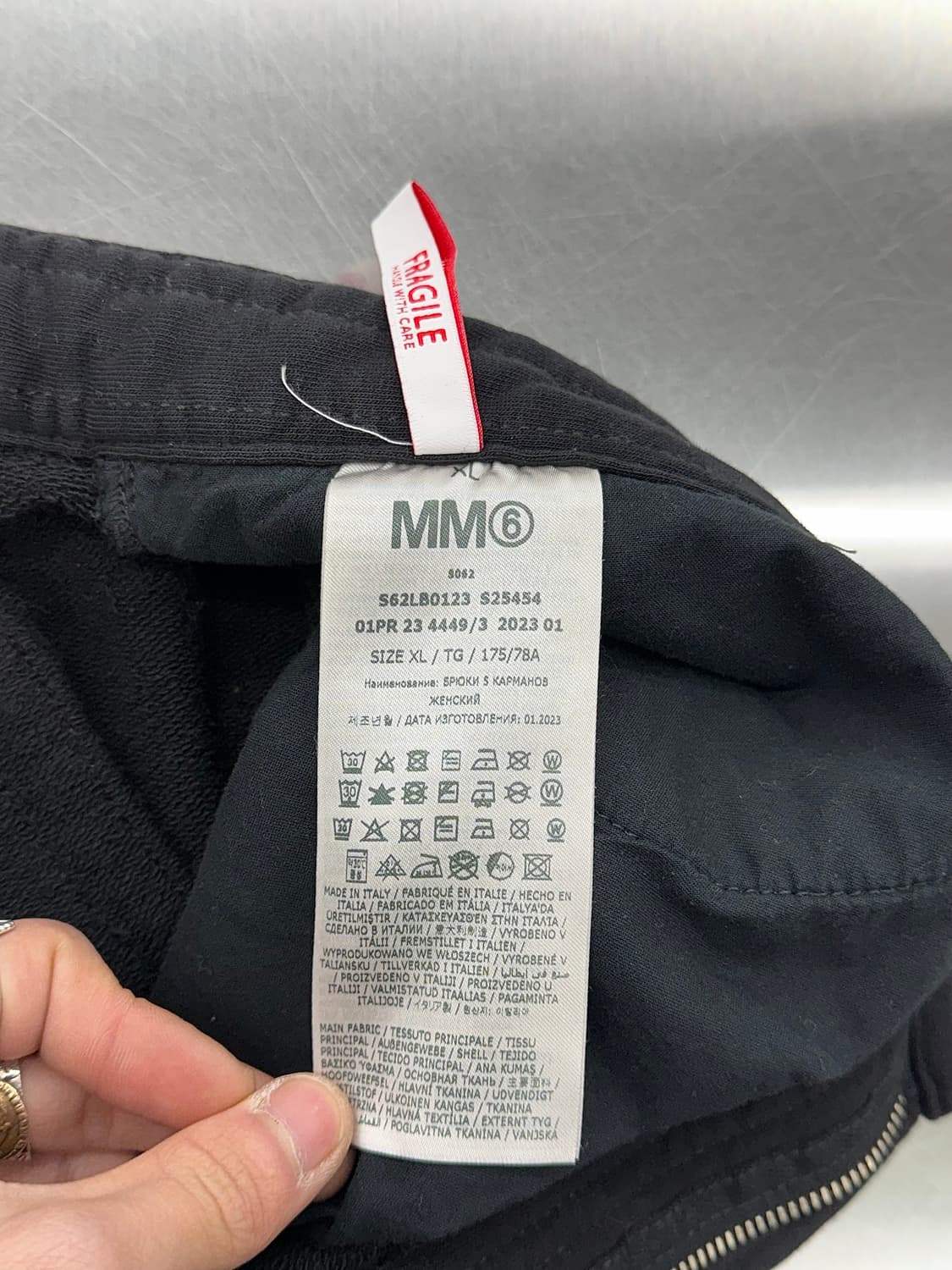 MM6 메종 마르지엘라 블랙 디스트로이드 와이드 코튼 스웨트 팬츠 상품이미지8