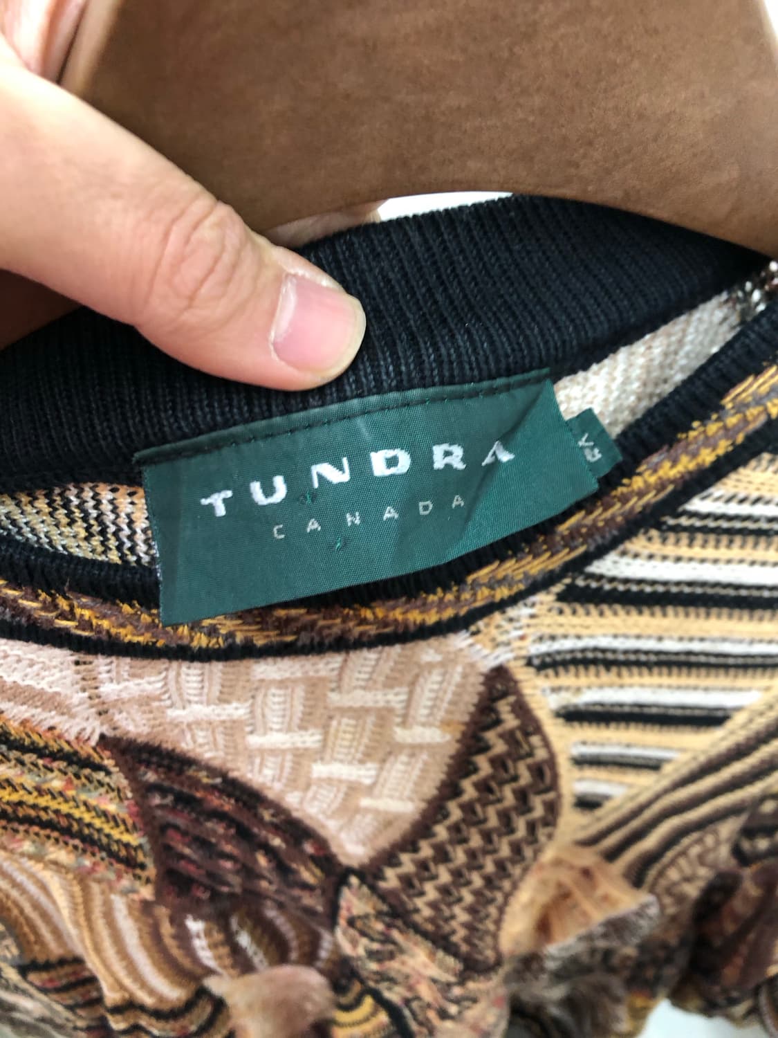 툰드라 캐나다 생산 니트 상품이미지4