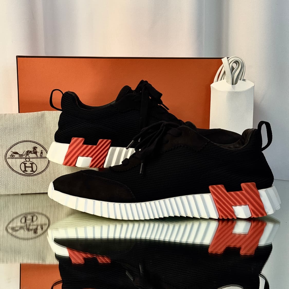 [정품] 에르메스 바운싱 메쉬 스웨이드 스니커즈 42사이즈 상품이미지1