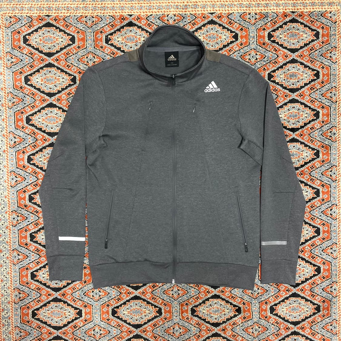 아디다스 삼각로고 차콜 테크팩 집업져지 남성100 상품이미지1