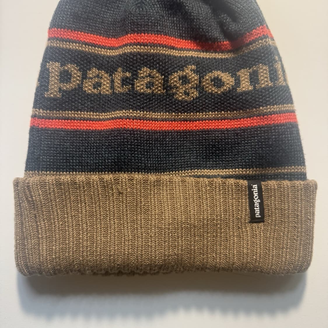 파타고니아 시그니처 로고 폼폼 비니 상품이미지2