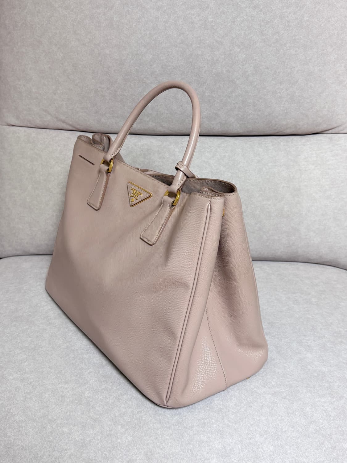 프라다 럭스 사피아노 토트백 인디핑크 상품이미지5