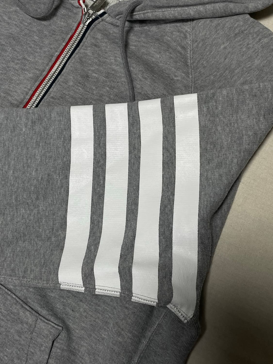 톰브라운 사선완장 후드집업 [5]  상품이미지2