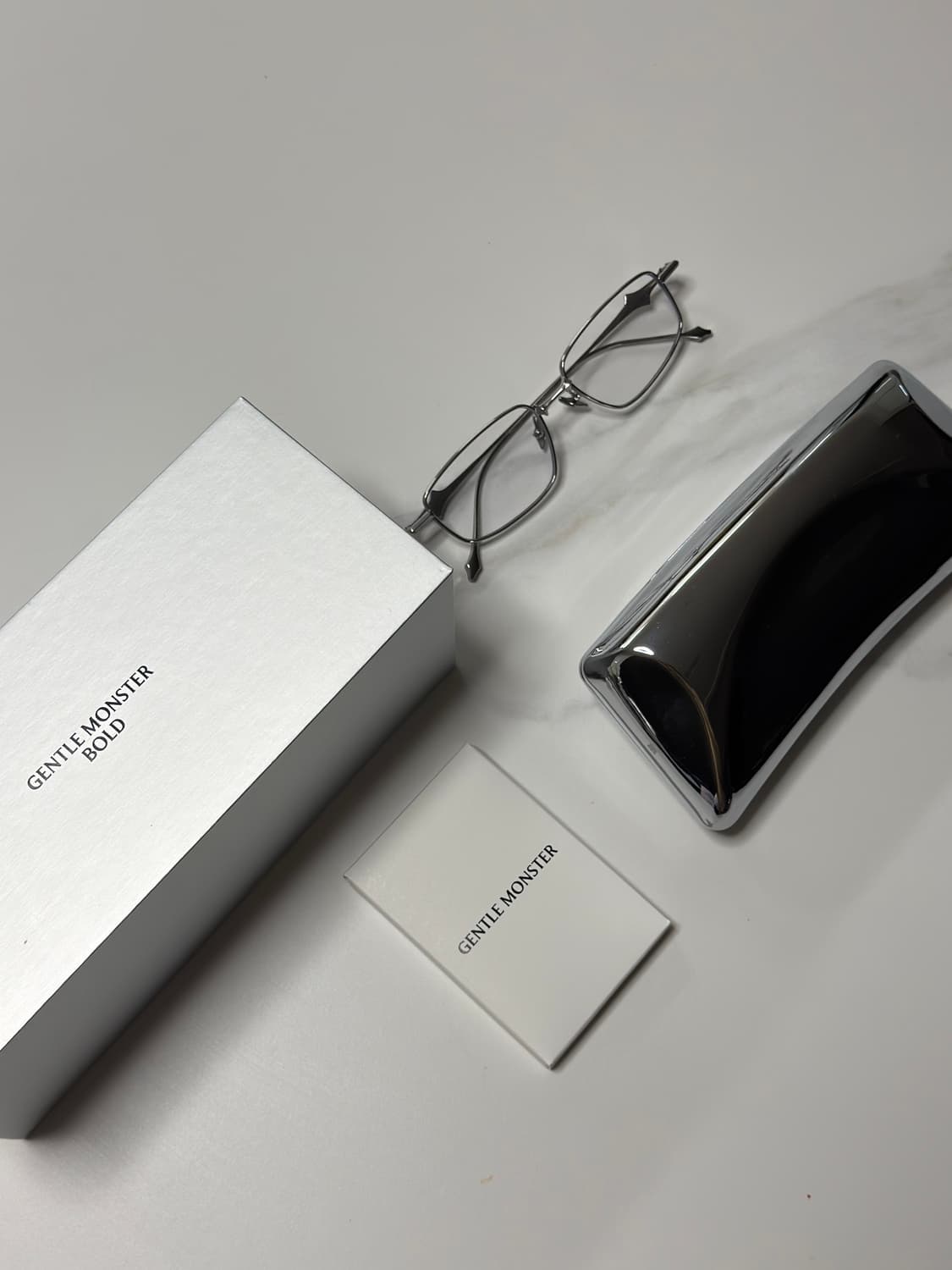 (새상품) 젠틀몬스터 사가 02 gentle monster saga02 상품이미지1