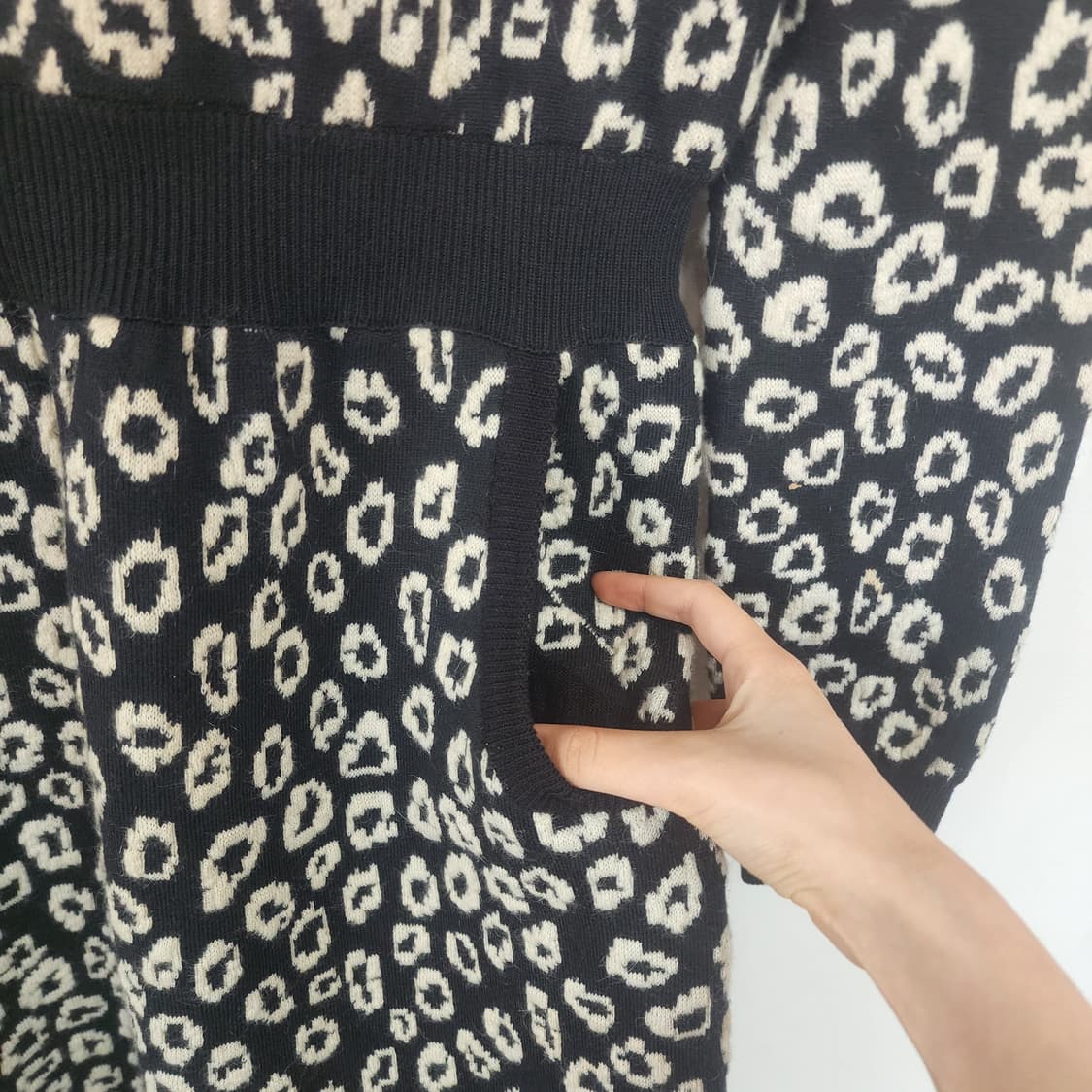 질스튜어트 레오파드 니트 원피스 상품이미지4
