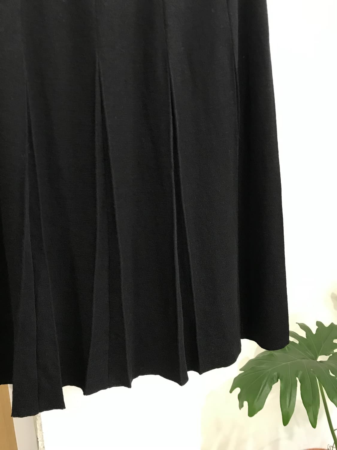 블랙 플리츠 스커트 상품이미지8