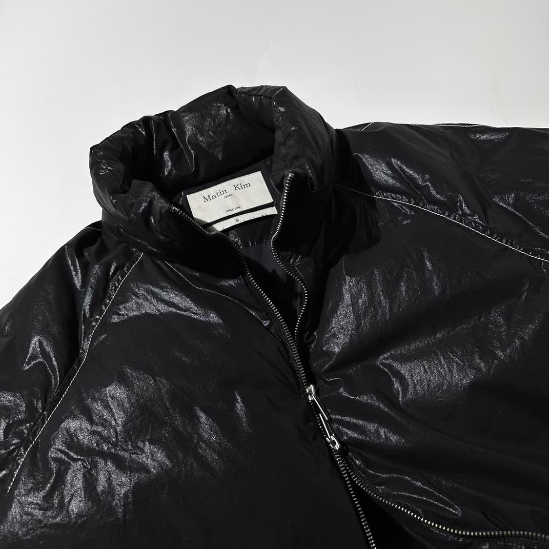 23fw 마뗑킴 로고 코팅 다운 패딩 점퍼 상품이미지6