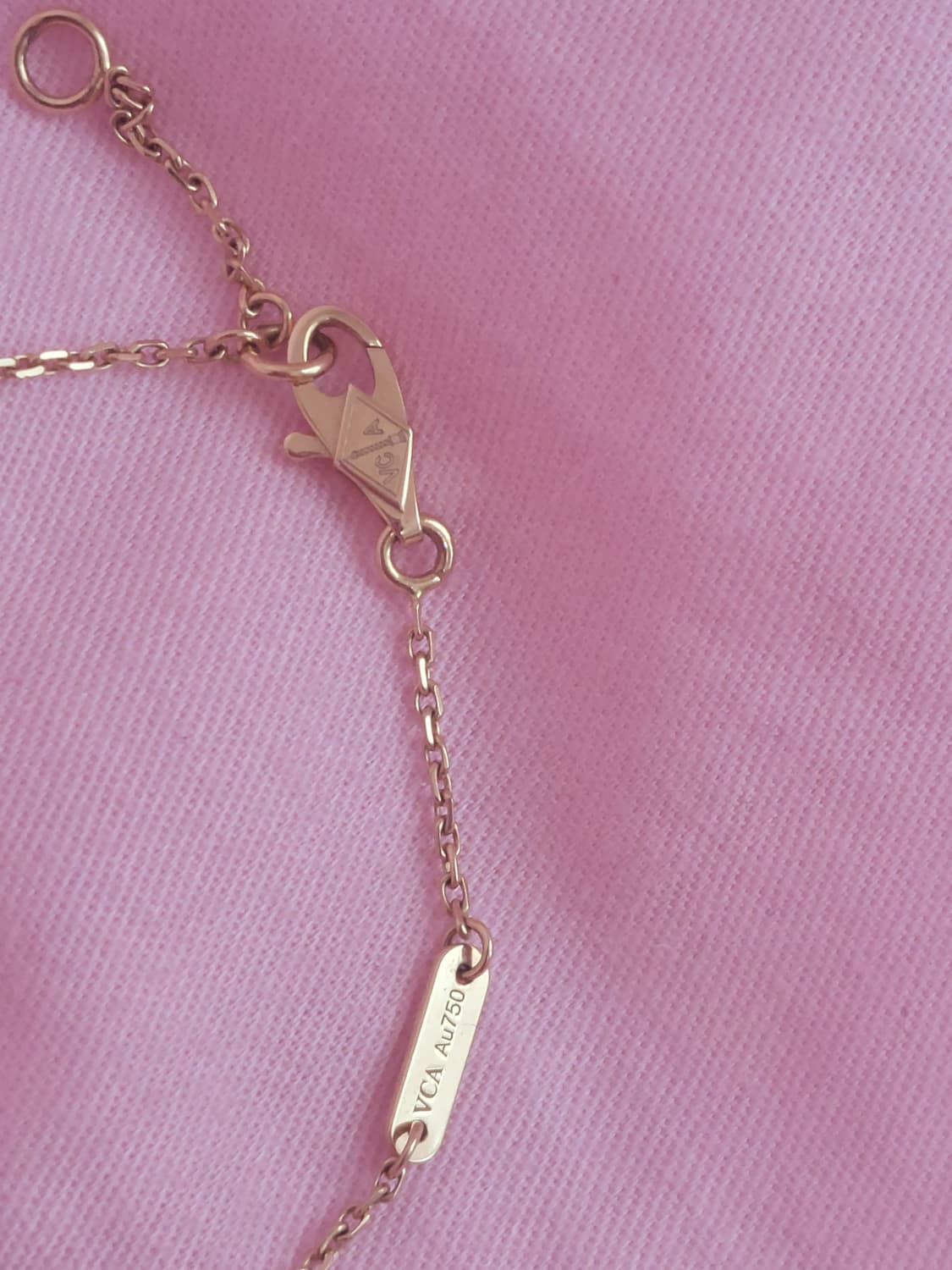 정품)급처상태좋음!반클리프&아펠 18k로즈골드 루비 프리볼미니펜던트목걸이 상품이미지8