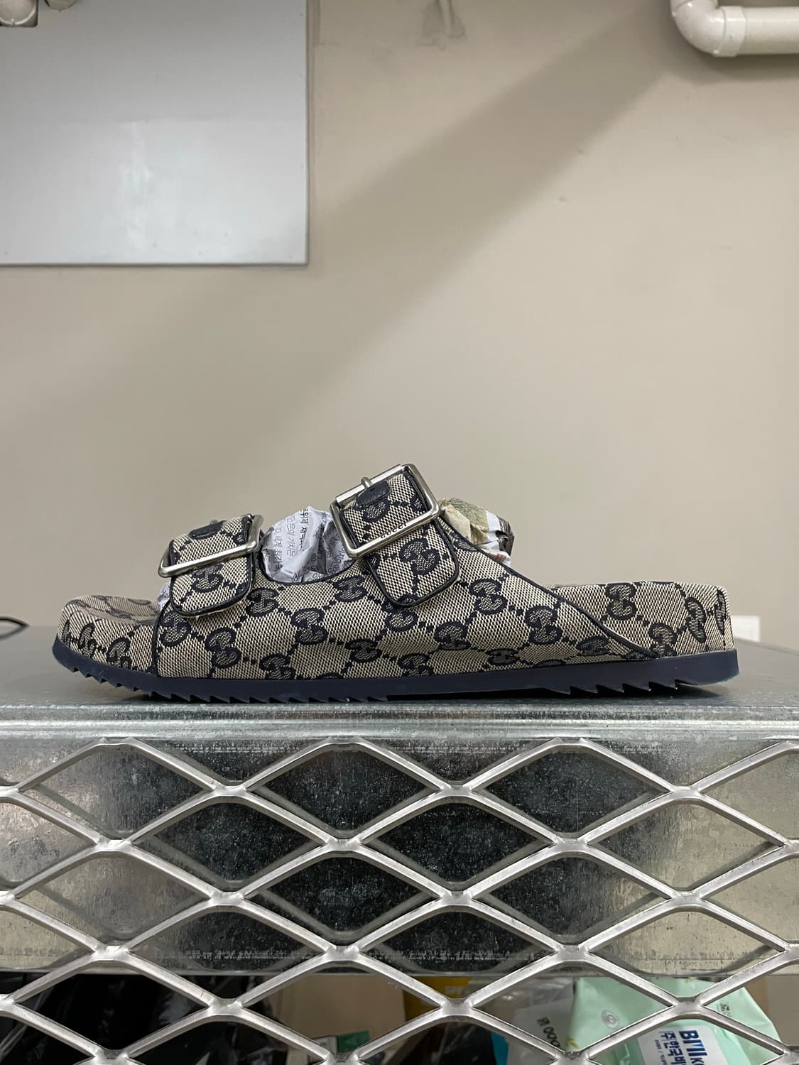 구찌 GG 슈프림 슬라이드 9 (gr-4610) 상품이미지1