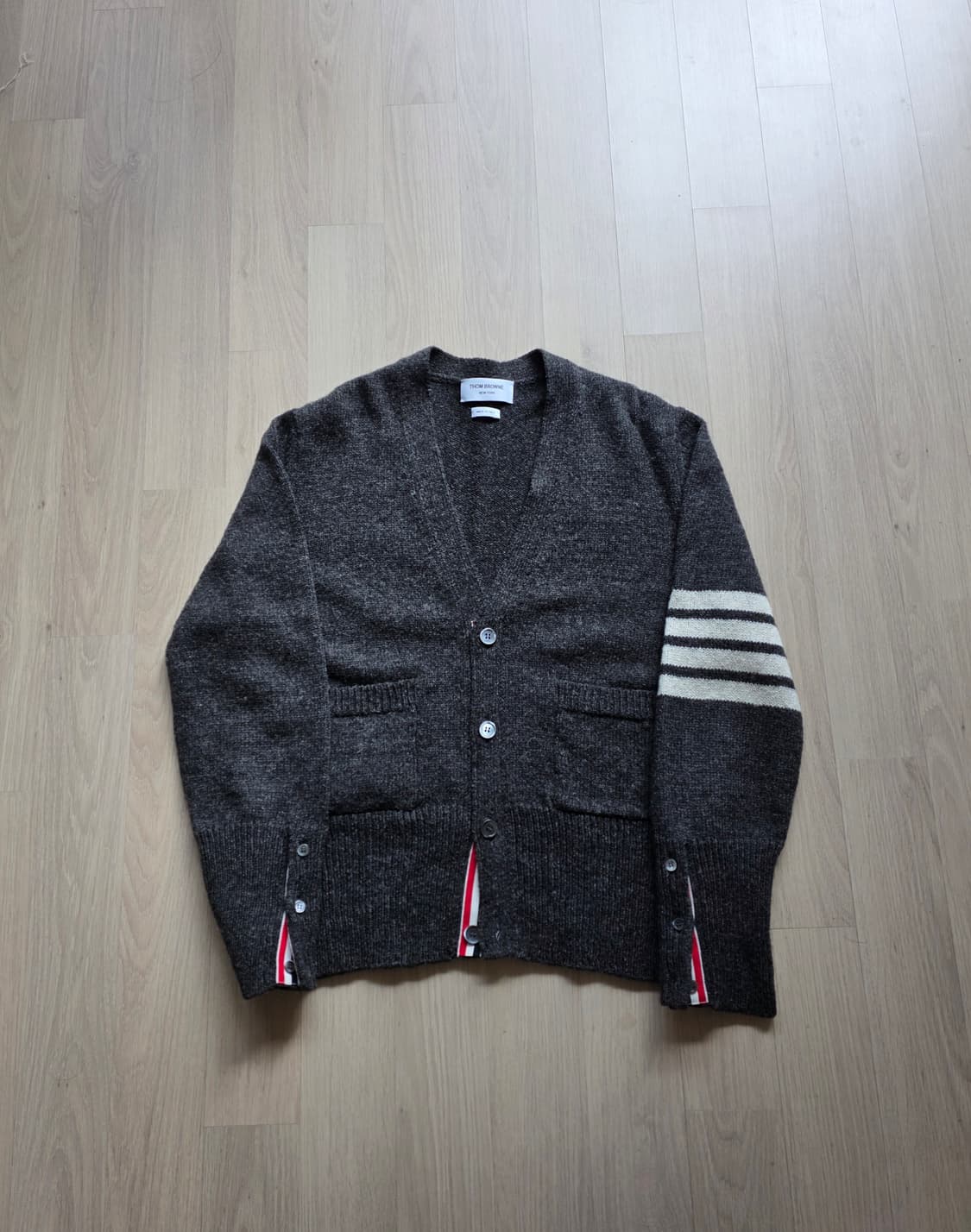 [3,새상품급]톰브라운 셰틀랜드 가디건 3버튼 상품이미지1