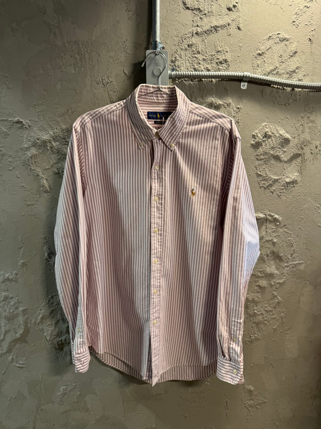 폴로 랄프로렌 클래식핏 스트라이프 버튼다운 셔츠 퍼플 M 상품이미지1