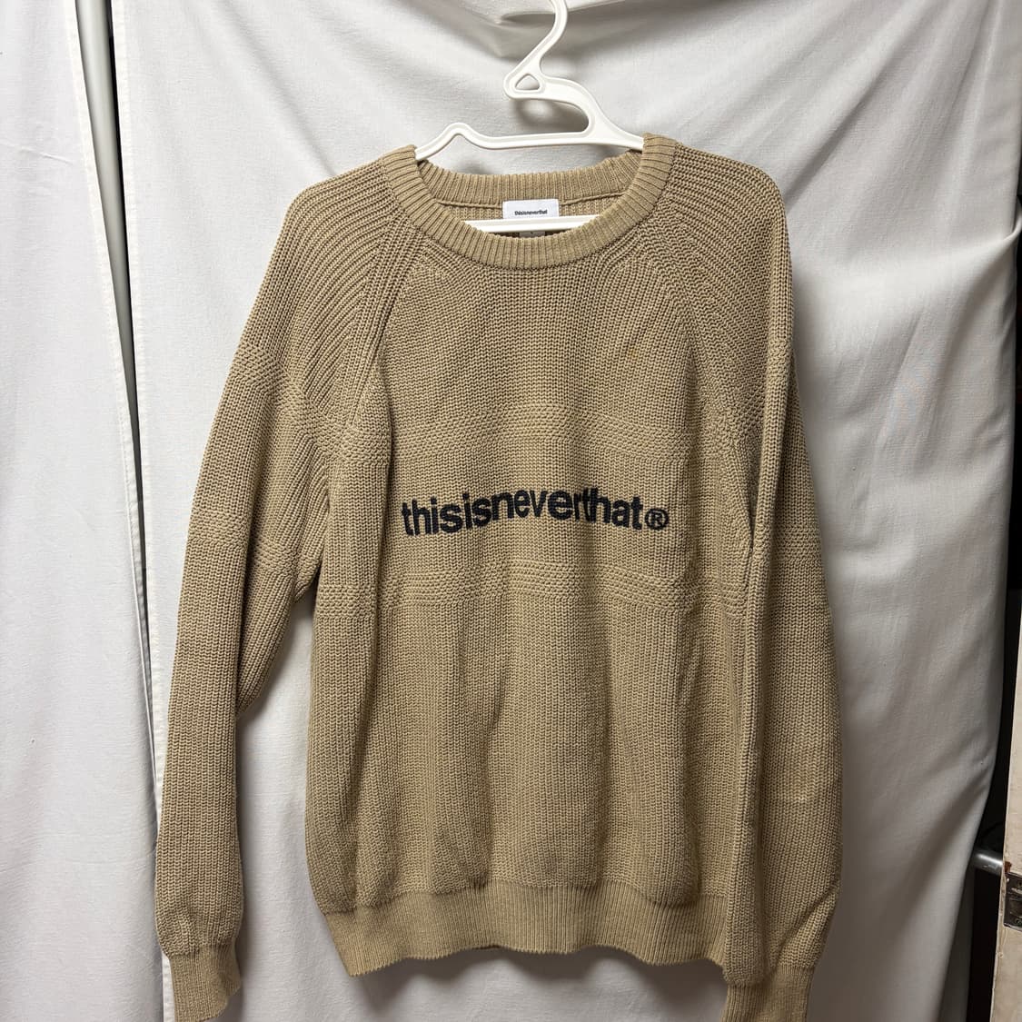 디스이즈네버댓 로고 니트 상품이미지1