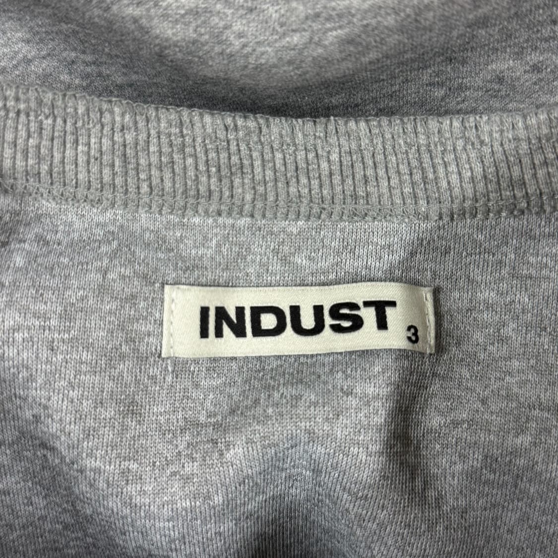INDUST 헨리넥 루즈핏 긴팔 맨투맨 (그레이) 상품이미지5
