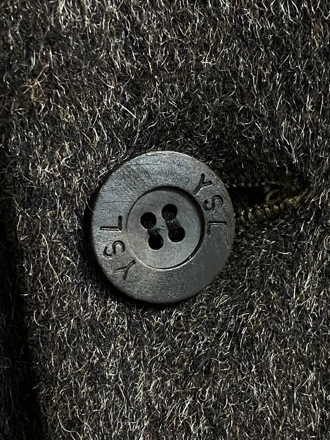 입생로랑 울 하프 코트  상품이미지5