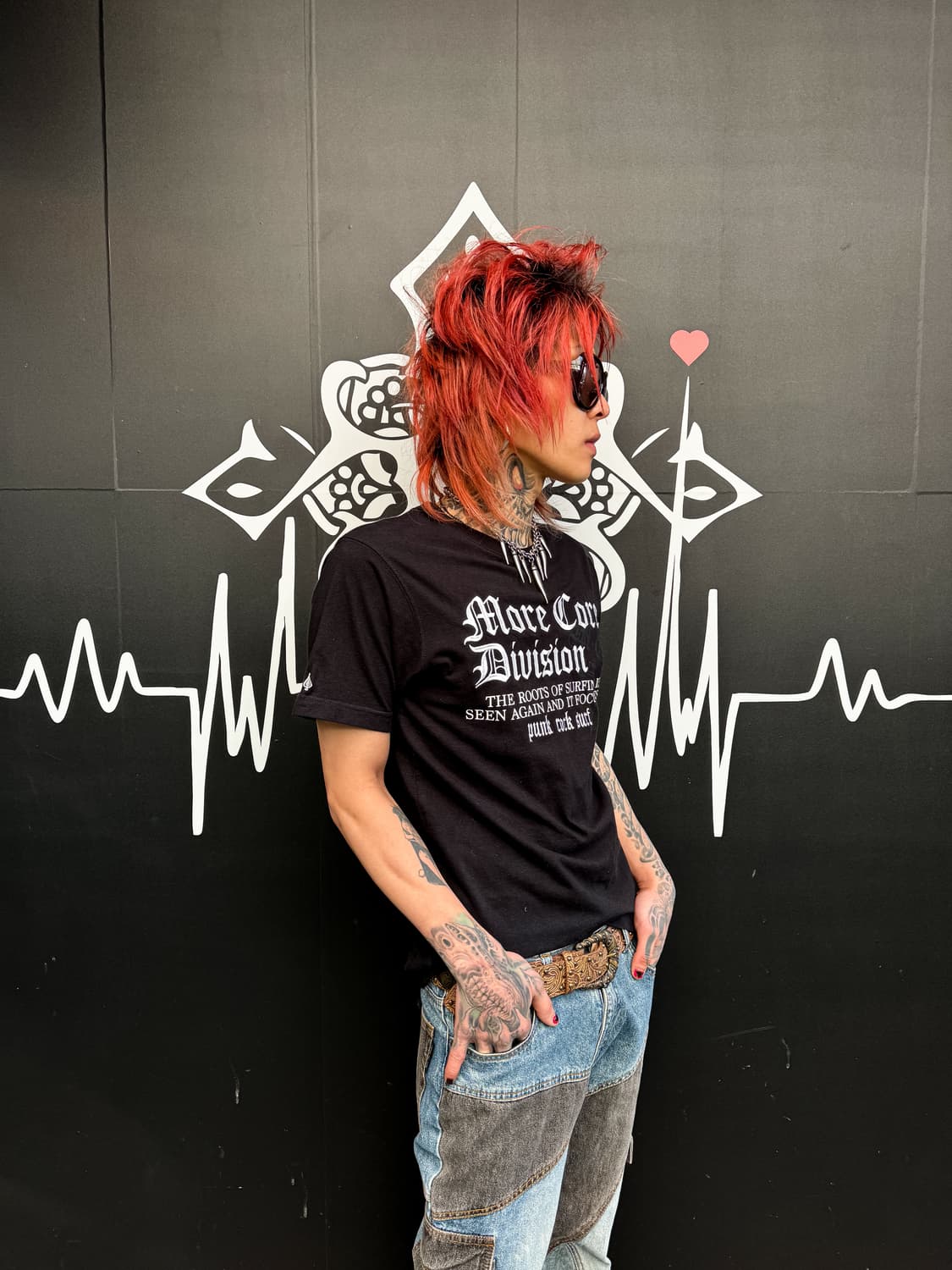 Black Hart T-shirt 상품이미지3