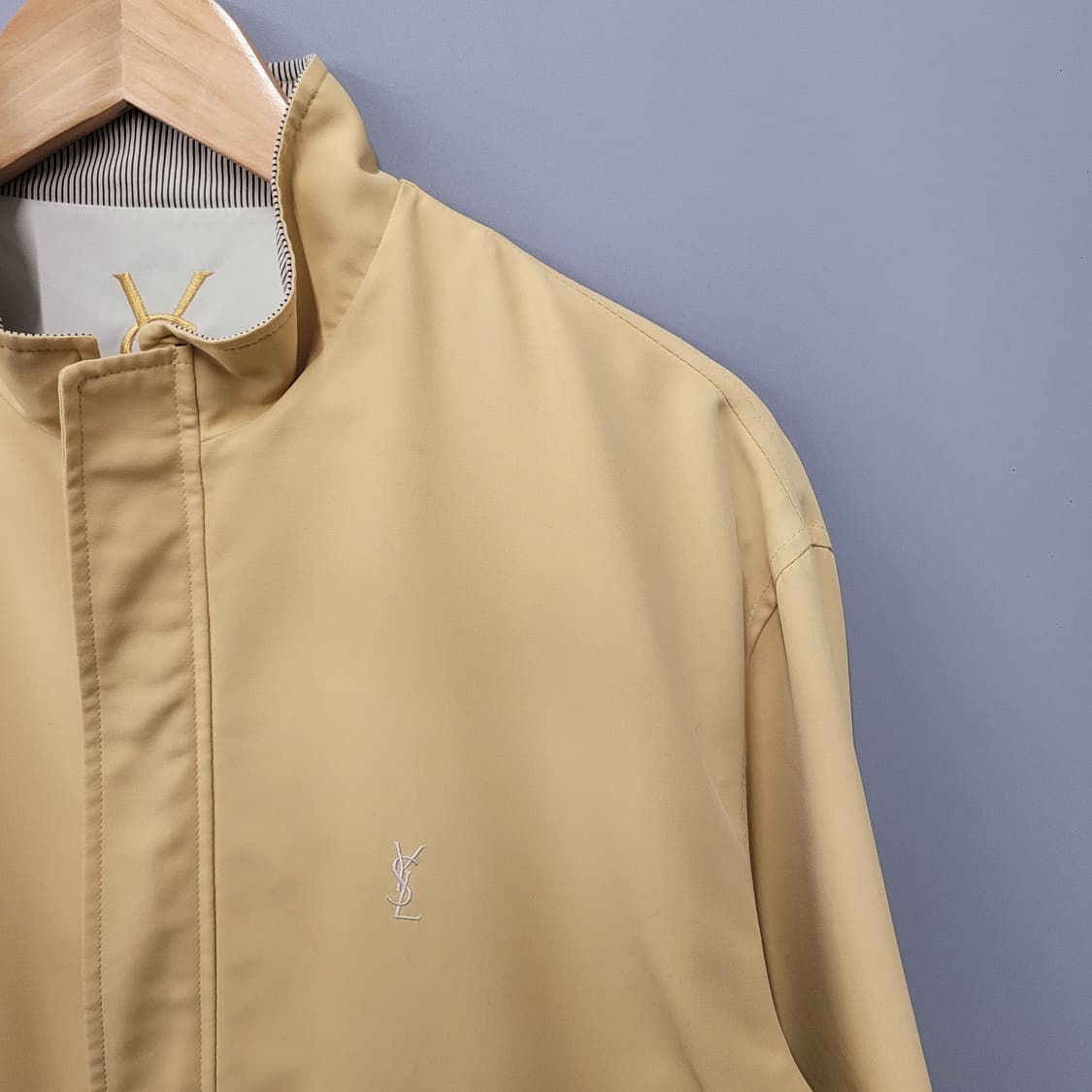 YSL 입생로랑 클래식 해링턴 자켓 상품이미지3