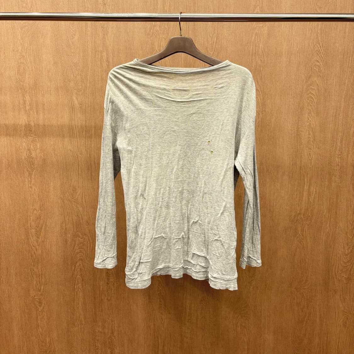 이세이미야케 플랜테이션 코튼 긴팔 티셔츠 서클 패턴 디테일 그레이 옐로우 상품이미지2