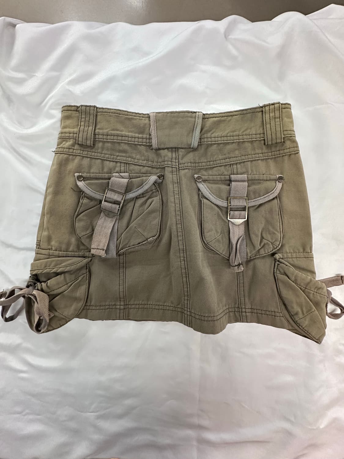 인사일런스 크롭 반팔//빈티지카고치마 상품이미지4