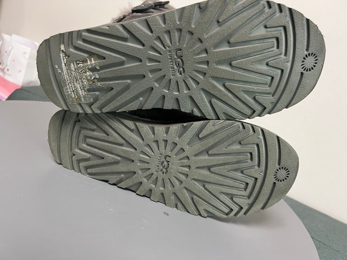 어그 베일리 쓰리버튼 롱부츠 240 상품이미지7