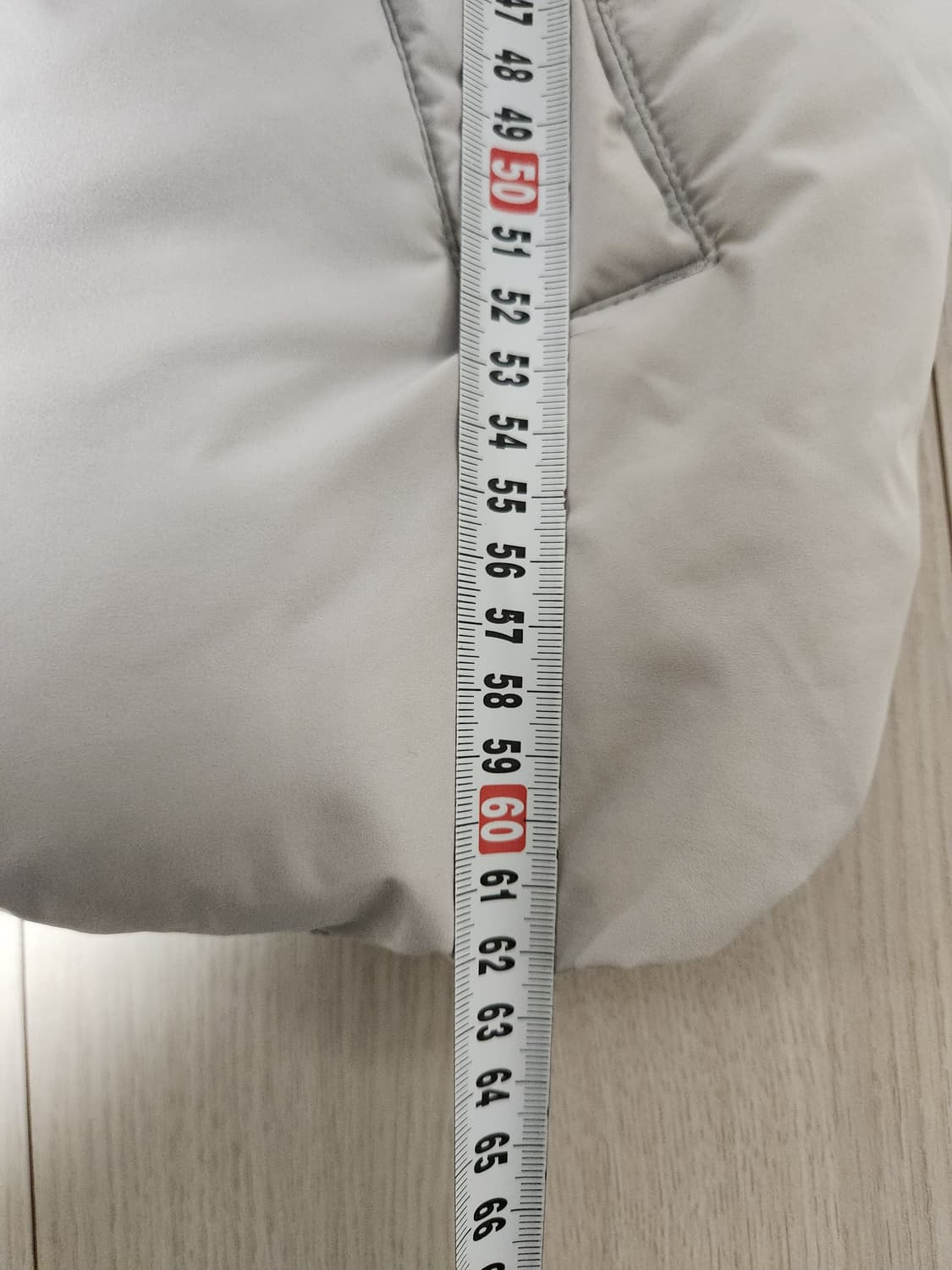 스파오 남녀공용 그레이 푸퍼 숏패딩 사이즈95m

여러 중고사이트에도 같 상품이미지3