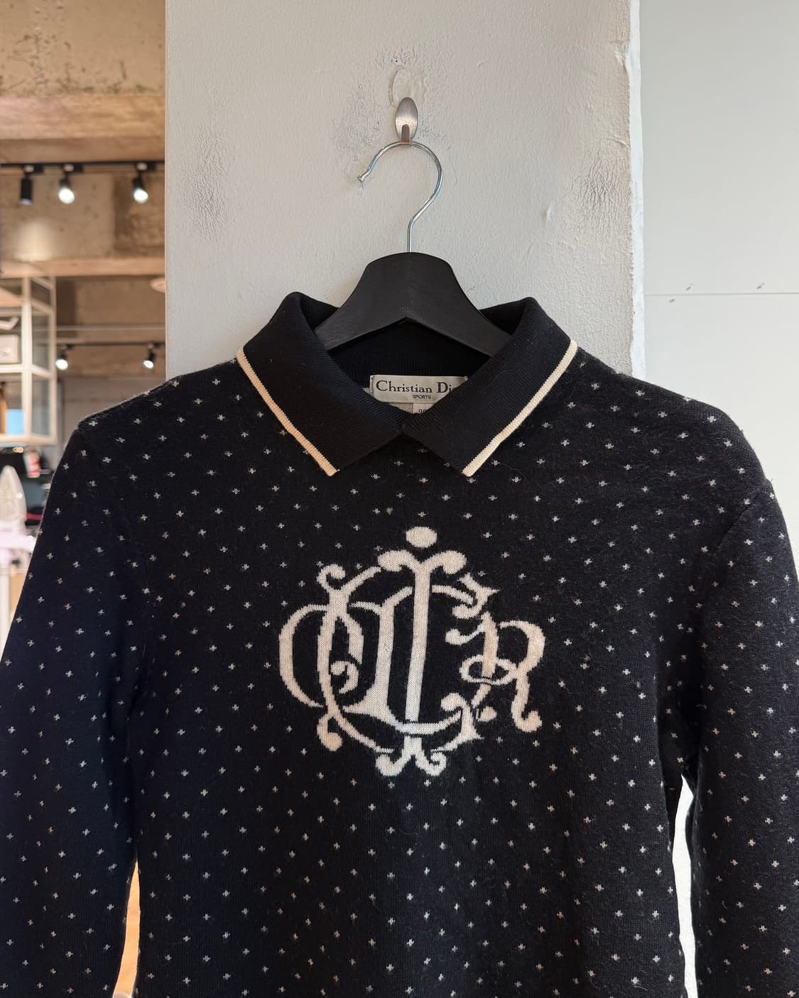 크리스찬 디올 스포츠 블랙 도트패턴 카라넥 니트  상품이미지3