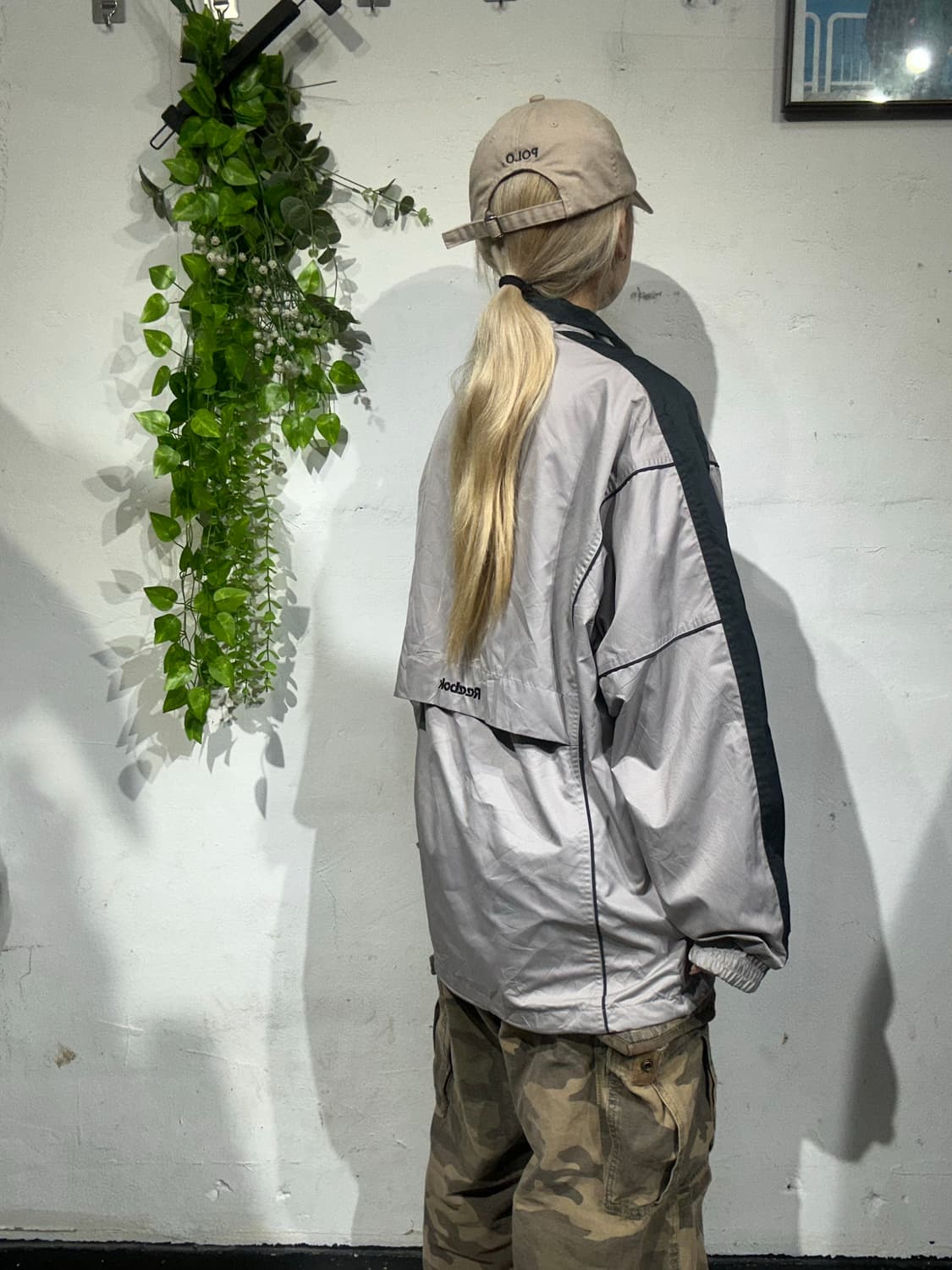 리복 라이트 그레이 오버핏 블랙 사이드 라인 바람막이 자켓 L 상품이미지3