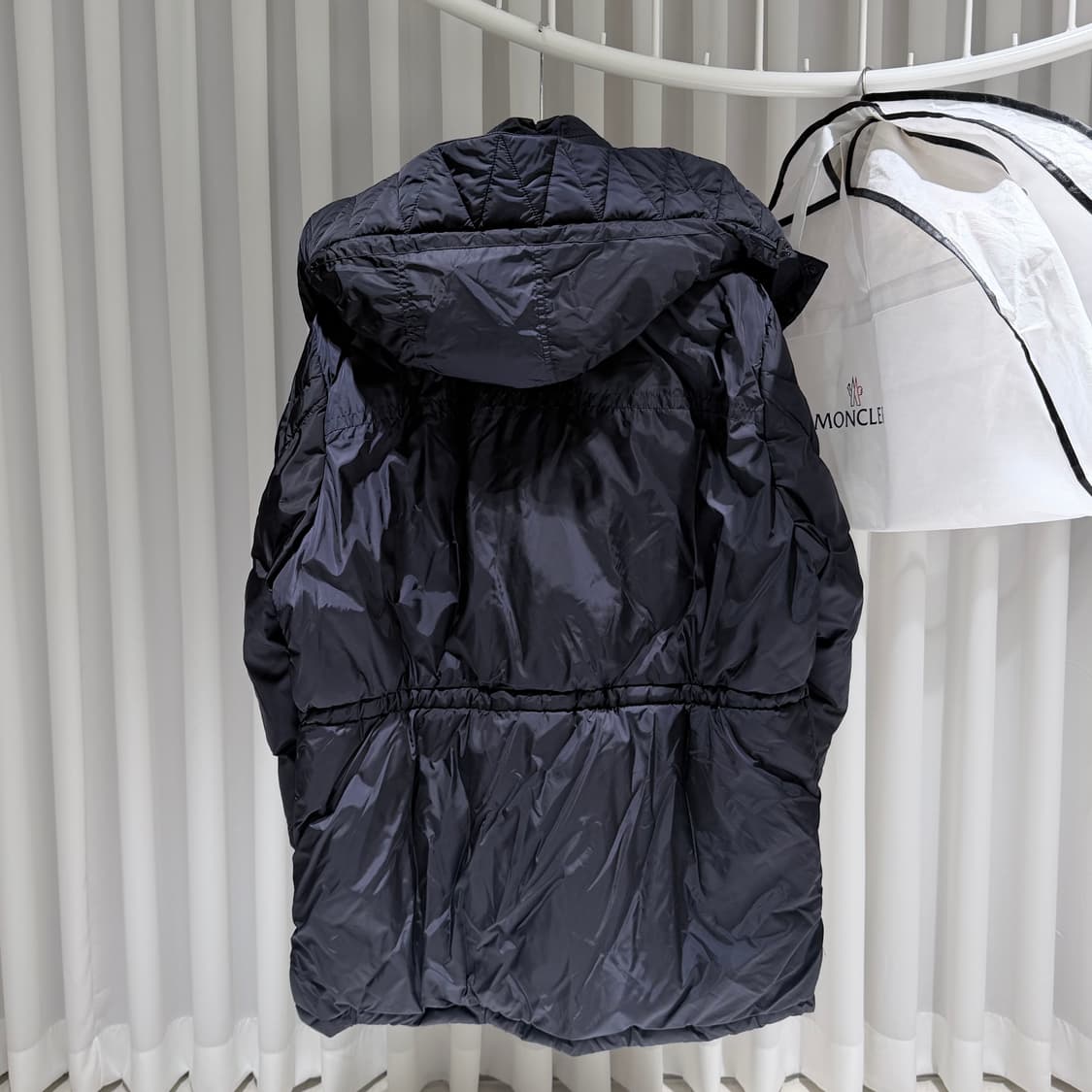 (A+/7) / 몽클레어 알레스 로고 패치 후드 롱패딩 네이비 상품이미지4