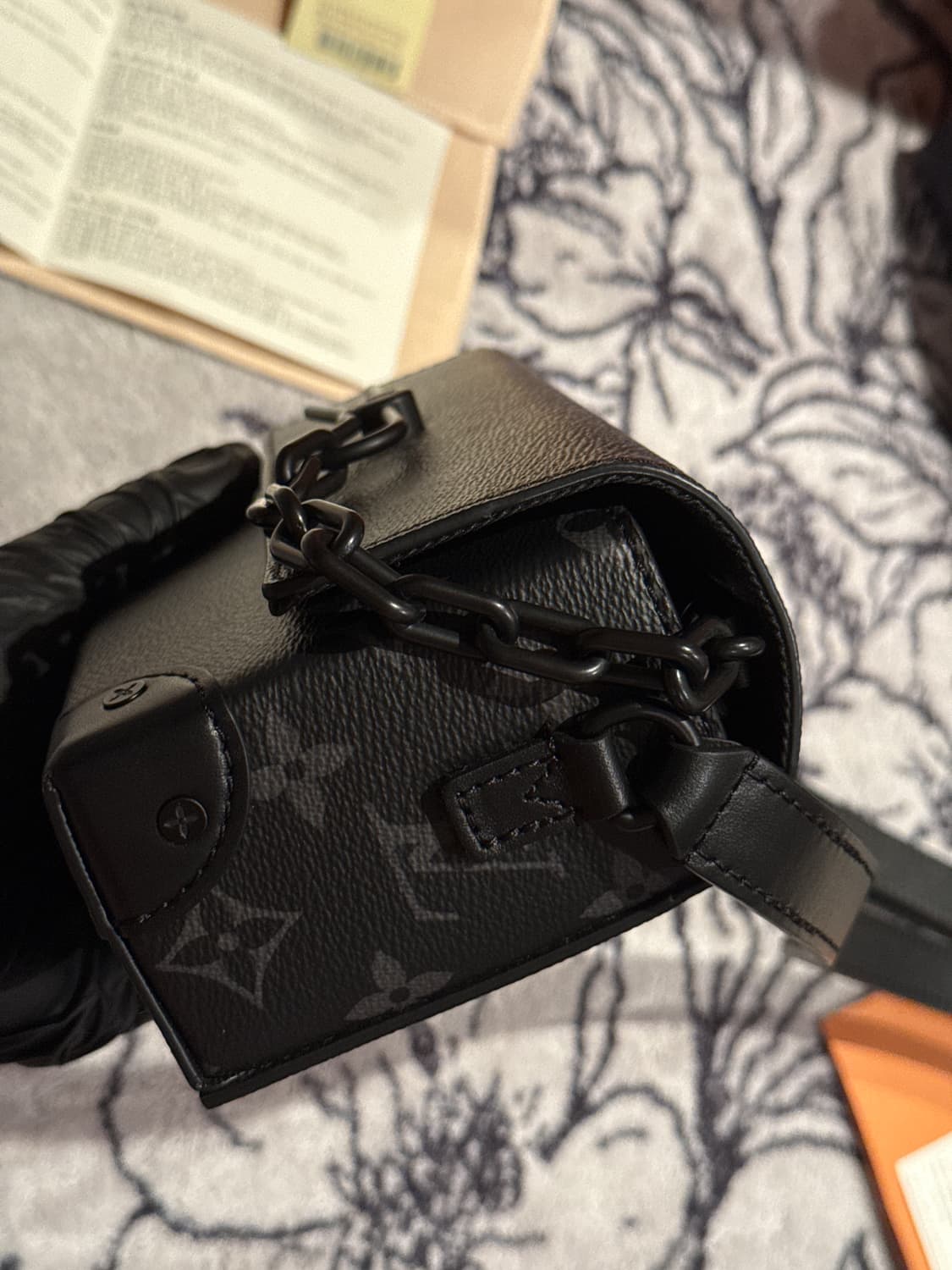 {백화점판/인보이스포함} 루이비통 스티머 웨어러블 월릿 크로스백 상품이미지8