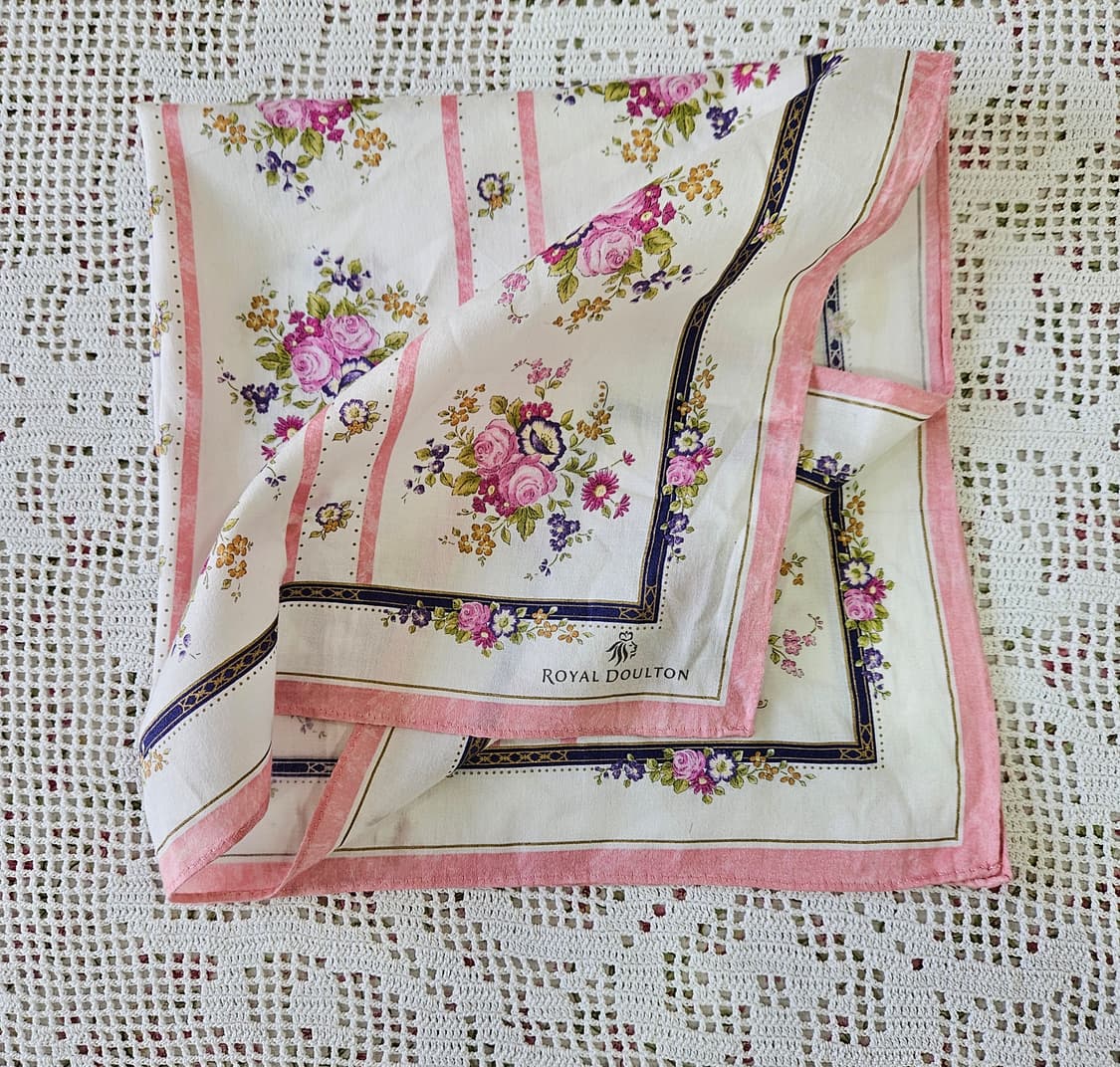 로얄덜튼(ROYAL DOULTON) 플라워 패턴 손수건 상품이미지4