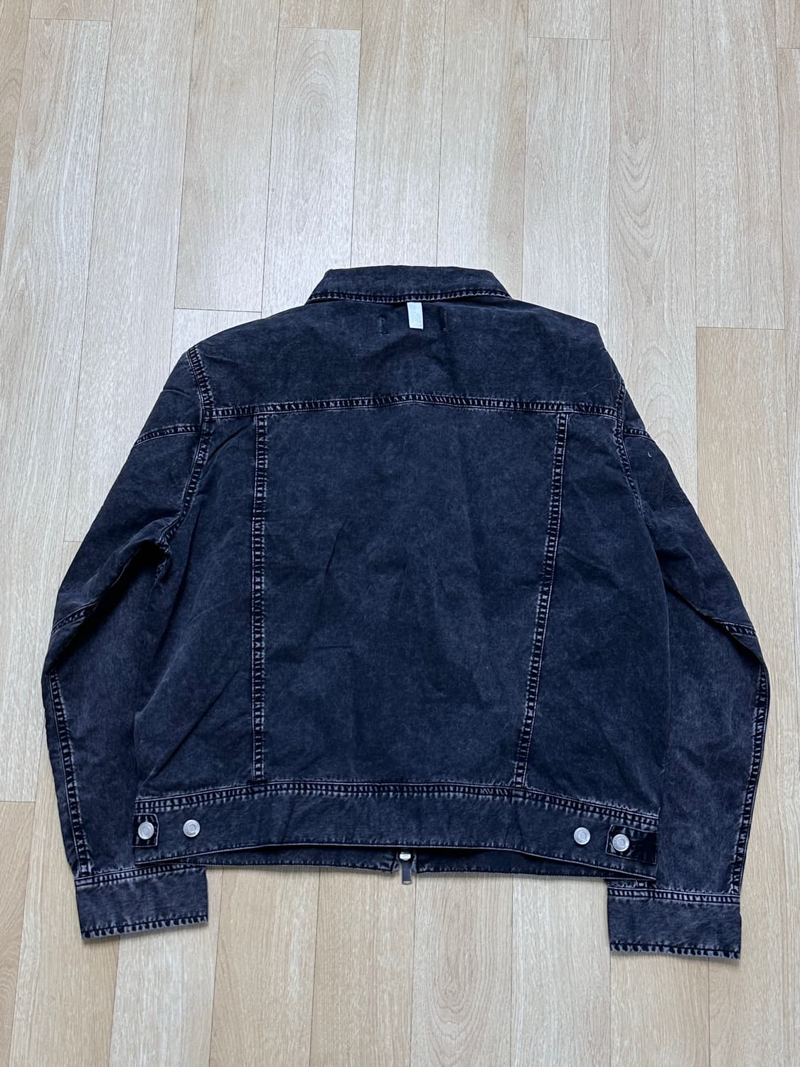 [L] 노매뉴얼 슬래시 트러커 자켓 상품이미지8